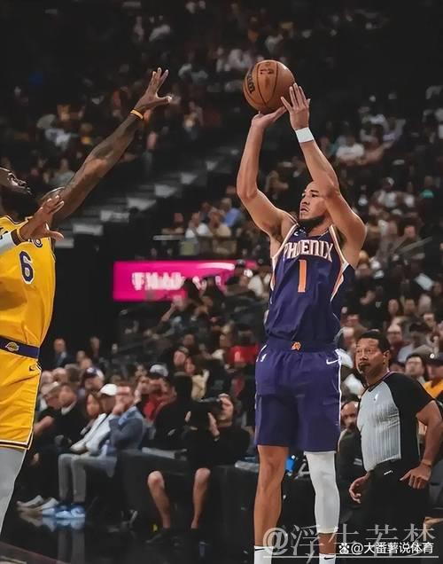 布克预计今夏提前续约 或签2年1.5亿美元合同 布克预计今夏提前续约 或签2年1.5亿美元合同